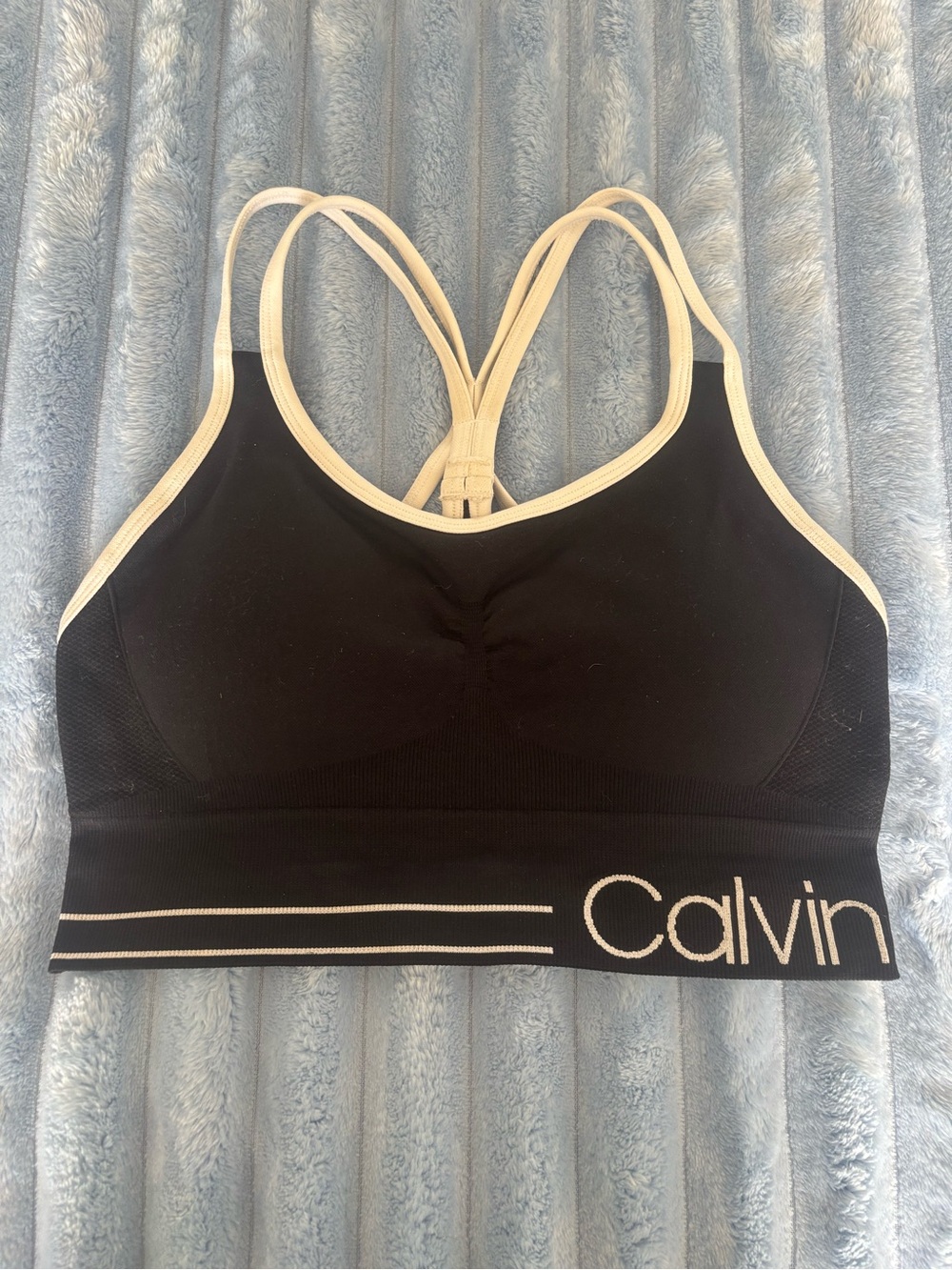 Calvin Klein Women’s Strappy Sports Bra - Size XS/S